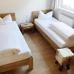 Haus Mali Apartamento *