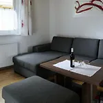 Haus Mali