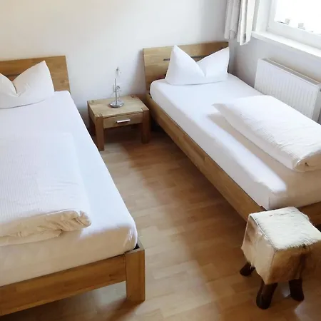 Haus Mali Apartamento *